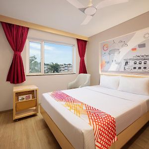 Luxe Queen Room